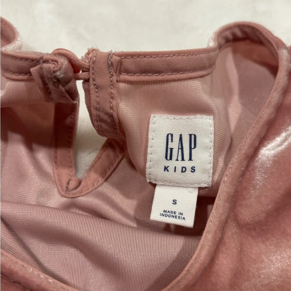 GAP stylish pink